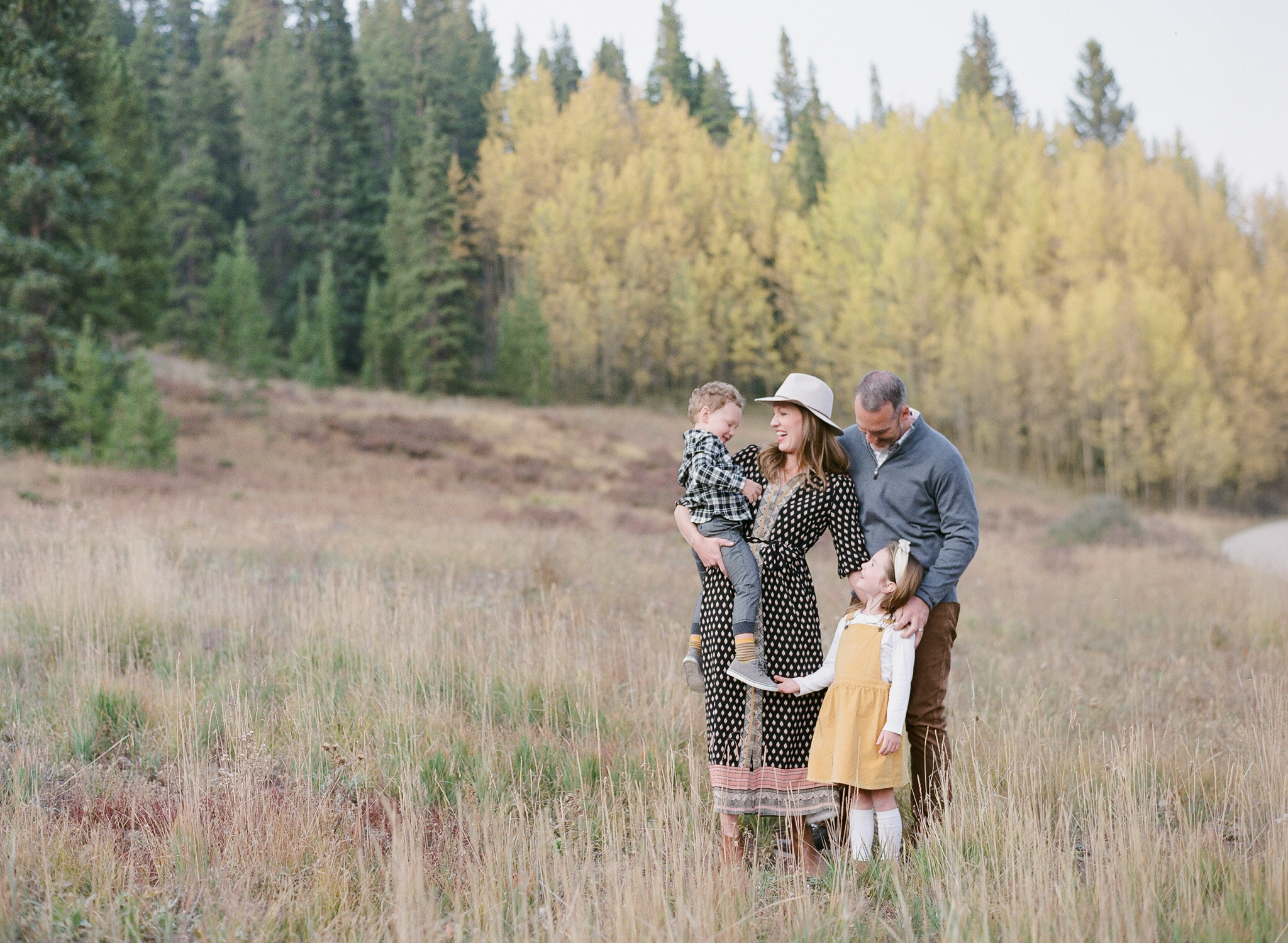What to wear to my fall family session in Breckenridge Colorado