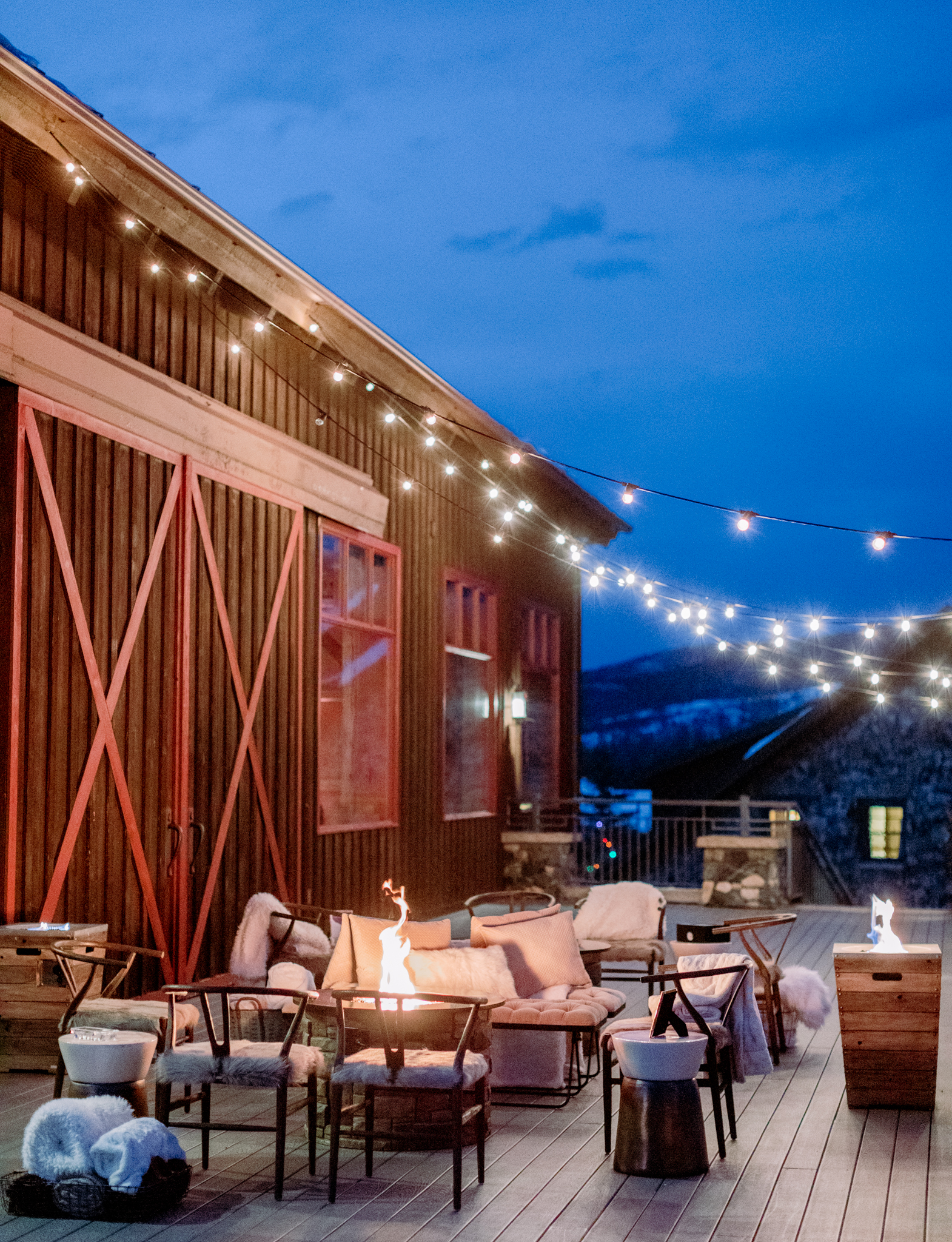 Devils-Thumb-Ranch-Tabernash-Colorado-Winter-Broad-Axe-Barn-Outdoor-Cigar-Lounge-at-Night