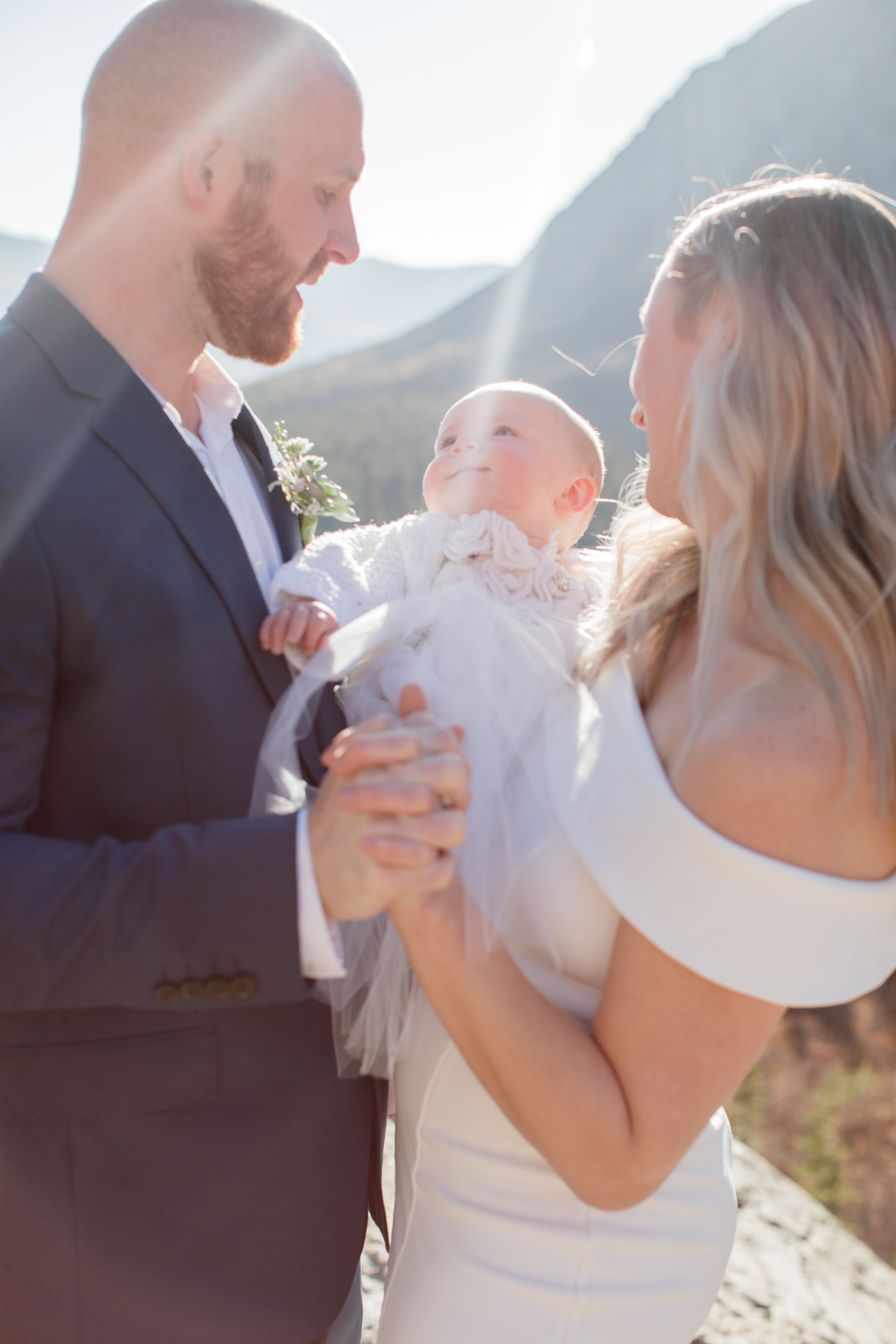 Blue-Lakes-Breckenridge-VRBO-Elopement-First-Dance-with-First-Born